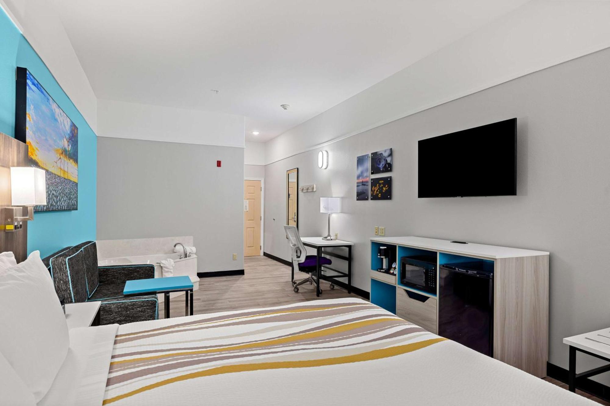 La Quinta Inn Suites By Wyndham Raymondville Harlingen Экстерьер фото
